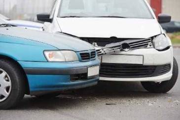 Explaining the Process of Filing a Personal Injury Lawsuit After a Car Accident in Virginia